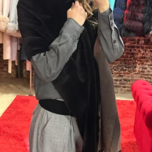 Estola de visón rasado