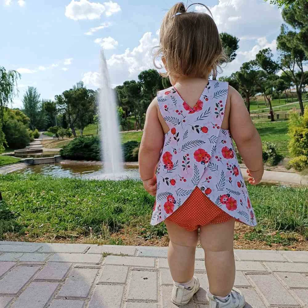 Vestido reversible flores para niñas de entre 1 y 4 años - Imagen 3