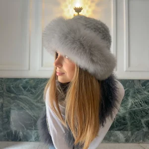 Gorro gris de visón y zorro