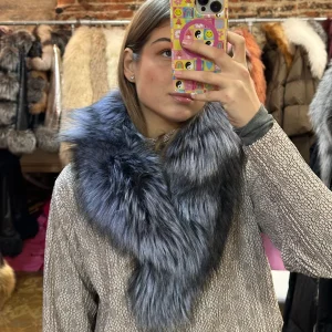 Cuello medio gris