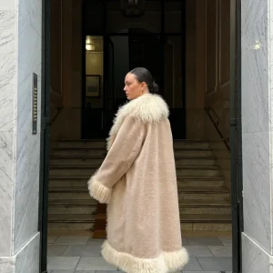 Abrigo GLAMMY beige (color a demanda)