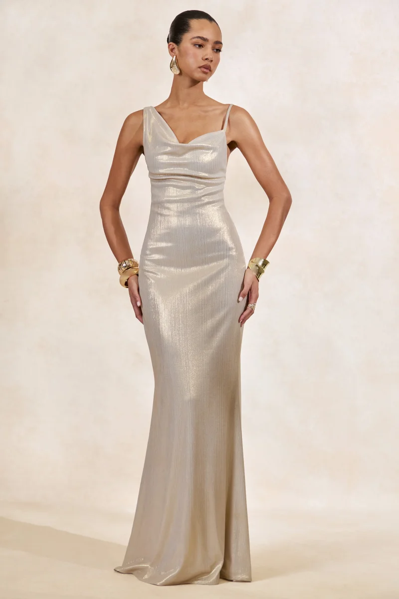 Galaxy Shimmer | Vestido Maxi Champán De Corte Sesgado Con Escote Cowl Delantero