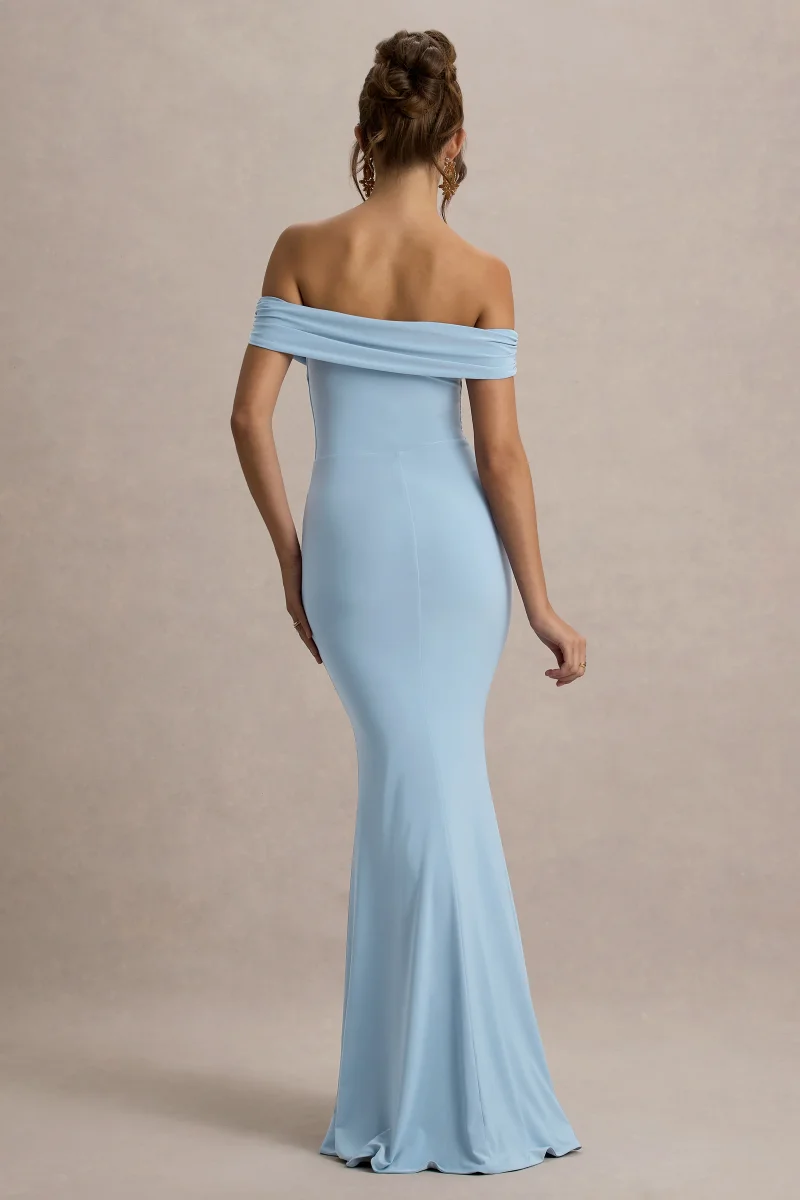 Law of Attraction | Vestido largo azul claro con escote bardot y abertura - Imagen 3