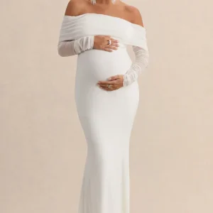 Pretty Perfect | Vestido largo Bardot de premamá  blanco con fruncido y malla