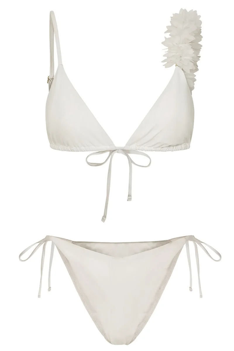 Cassia | Top de bikini blanco con ribete de flores en triángulo - Imagen 7