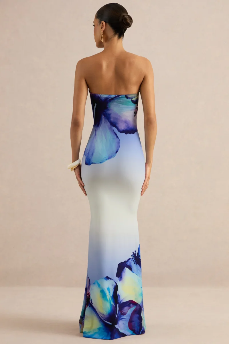 Ceremony | Vestido Largo Azul De Estampado Floral Ombré Con Escote Bandeau - Imagen 3