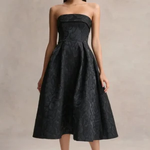 Zuma | Vestido midi negro de jacquard metálico sin tirantes