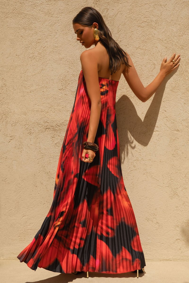 Bergamot | Vestido largo plisado con escote en v y detalle floral negro y rojo - Imagen 3