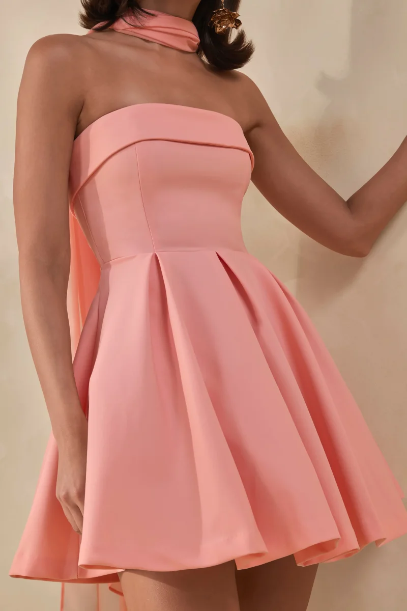 Bruna | Vestido corto rosa con escote palabra de honor y falda skater - Imagen 9