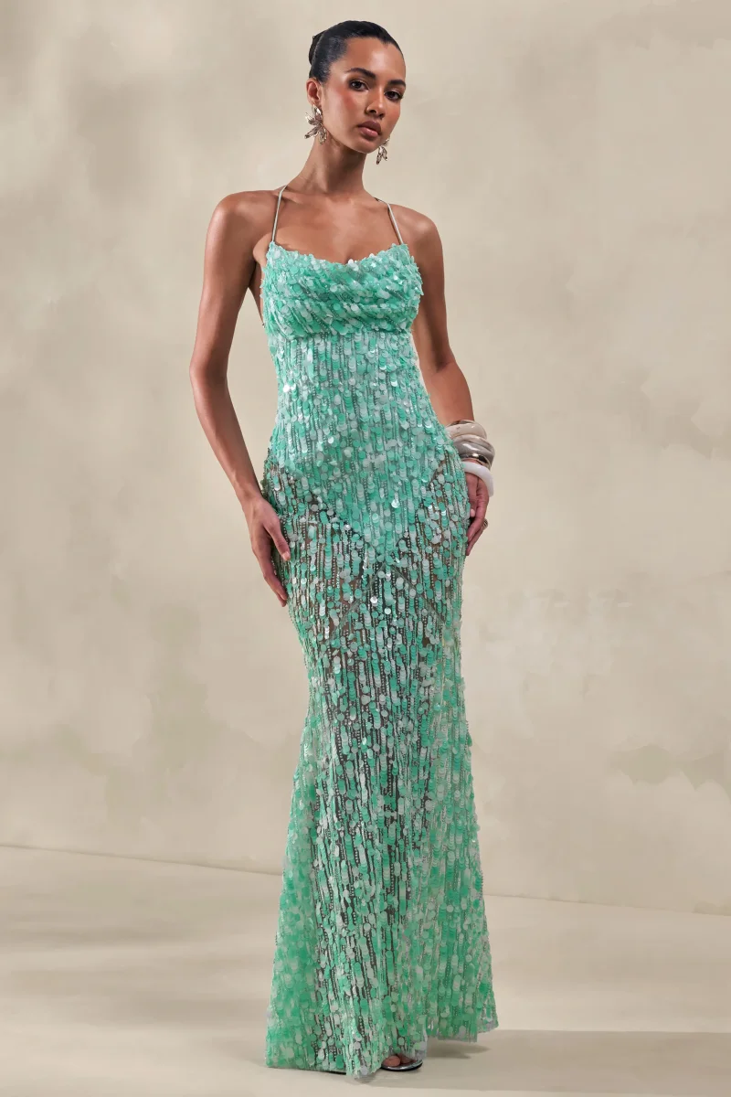 Taryn | Vestido Largo Turquesa con Escote Desbocado y Lentejuelas Premium
