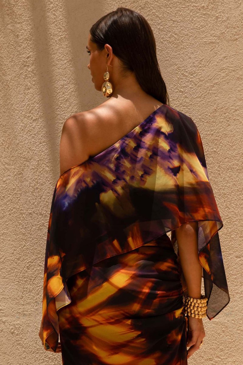 Elysia | Top asimétrico de chiffon con estampado degradado - Imagen 3