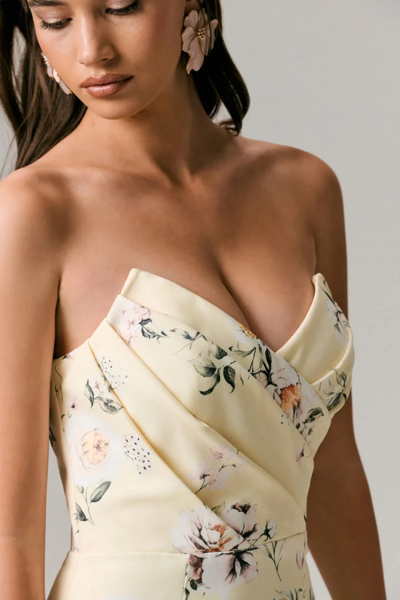 Fierce | Vestido Largo asimétrico con fruncidos y estampado limón - Imagen 4