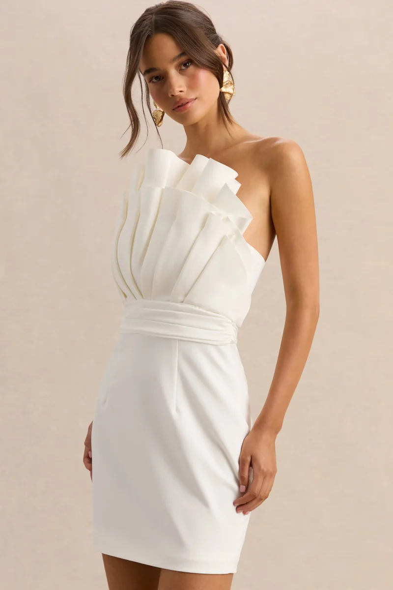 Pastoral | Vestido corto blanco con volantes y escote asimétrico - Imagen 4