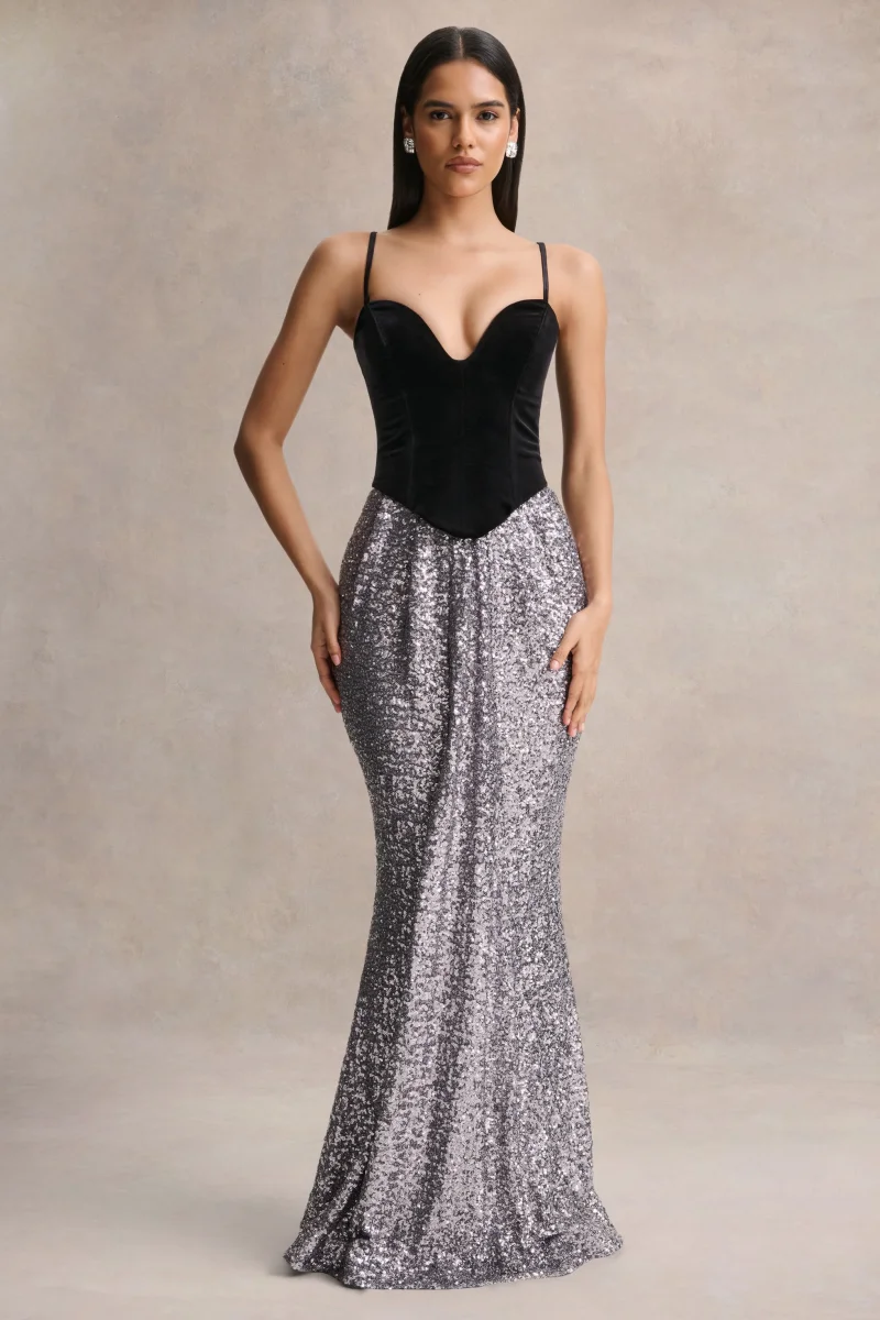 Aeris | Vestido Largo de Terciopelo Negro con Lentejuelas Plateadas y Escote Pronunciado
