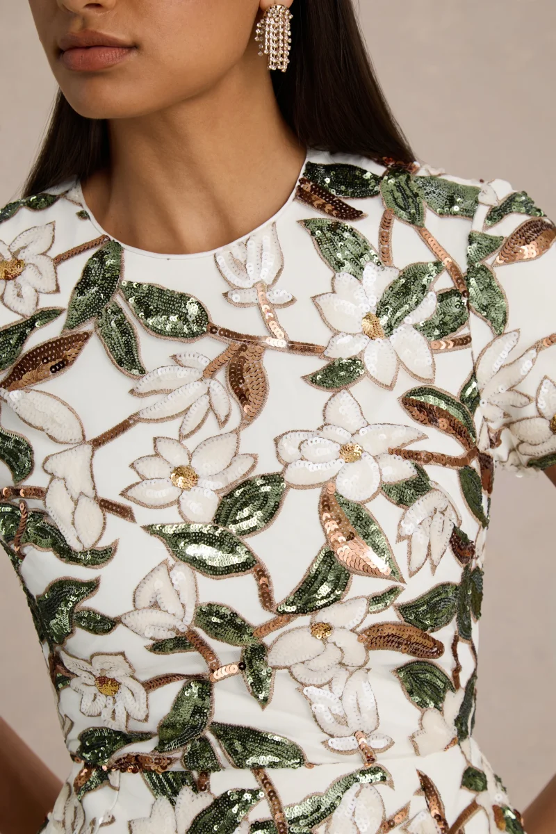 Ophelia | Vestido corto de lentejuelas y malla con floral blanco y verde con mangas cortas - Imagen 7