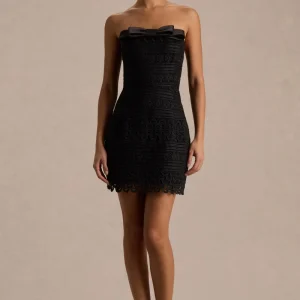 Kerry | Vestido Corto Negro de Encaje y Escote Bandeau