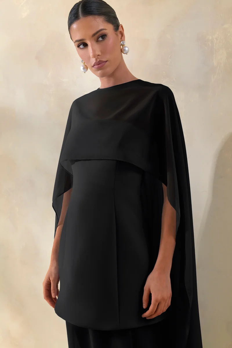 Chessa | Vestido Largo Negro de Escote Con Aberturas con Capa Transparente - Imagen 4