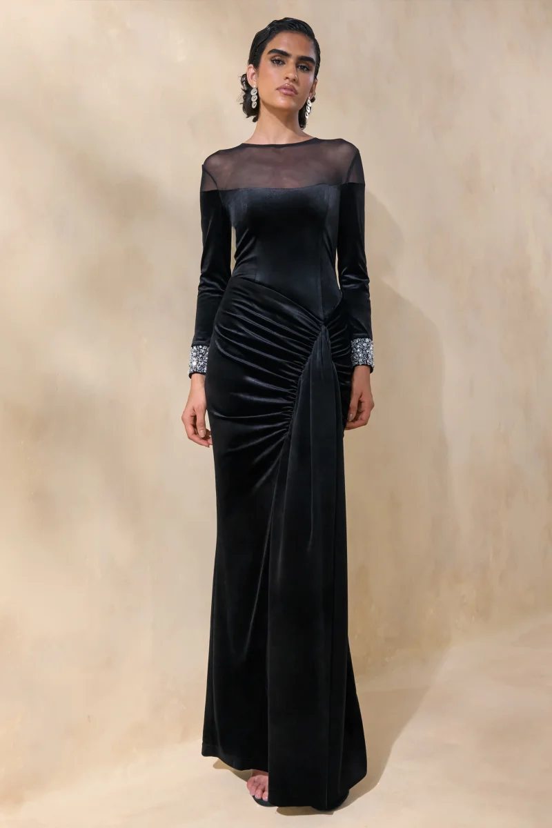 Perrin | Vestido Largo Negro con Escote Alto y Puños Bordados - Imagen 2