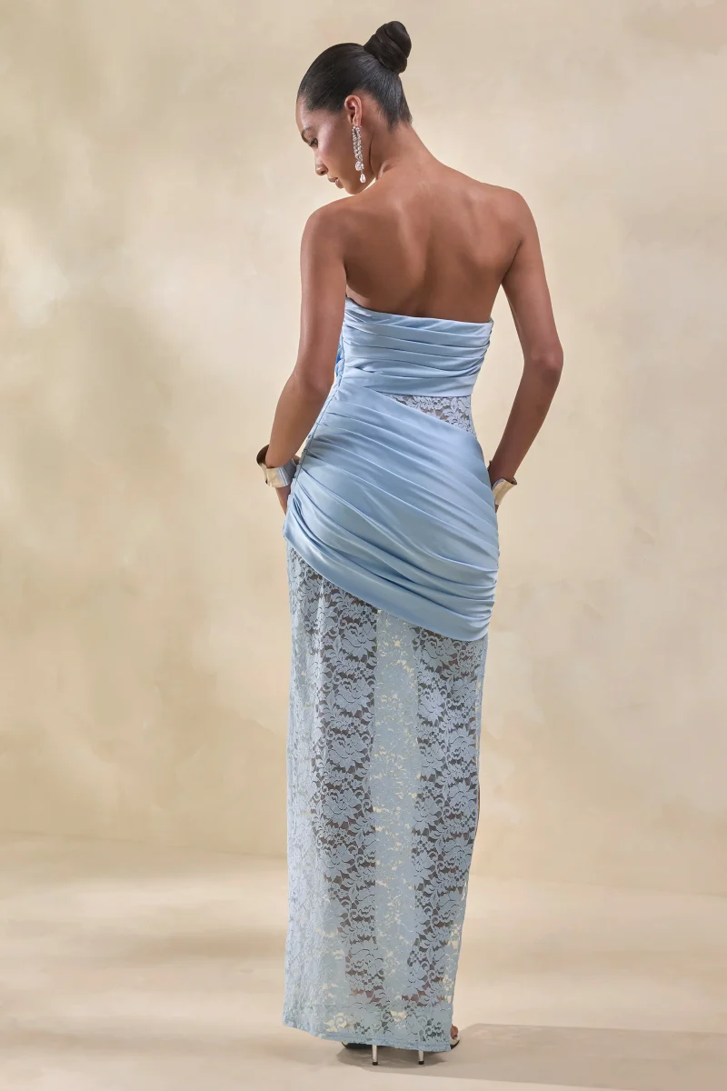 Dulcie | Vestido Largo Azul celeste de Encaje y Satén Bandeau con Detalle Cruzado - Imagen 3