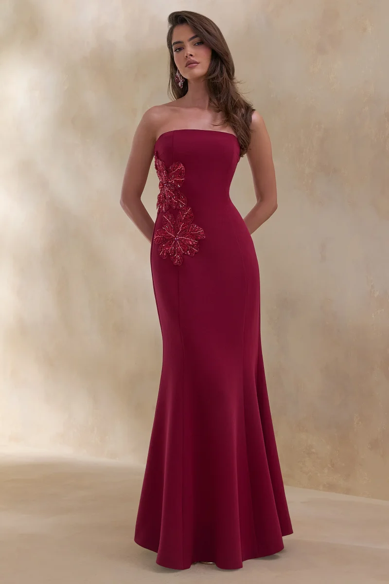 Aylana | Vestido largo bandeau color burdeos con detalles adornados - Imagen 2
