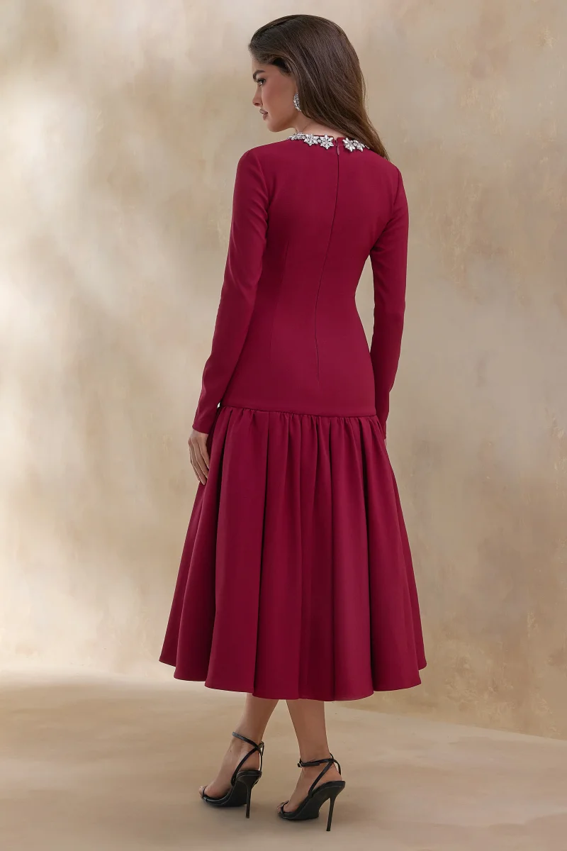 Jovana | Vestido Midi Burdeos con Escote Redondo y Cintura Caída - Imagen 3
