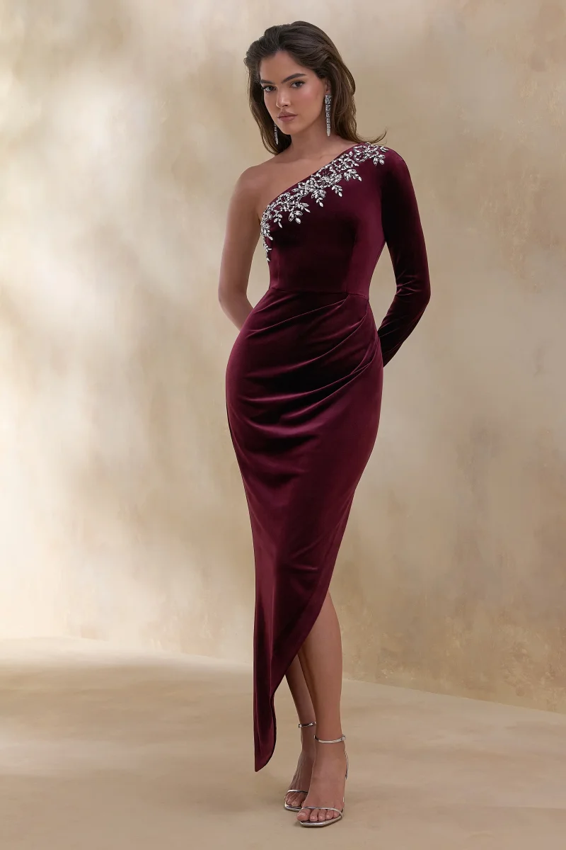 Nyssa | Vestido Midi Burdeos de Cuello Asimétrico con Adornos - Imagen 5