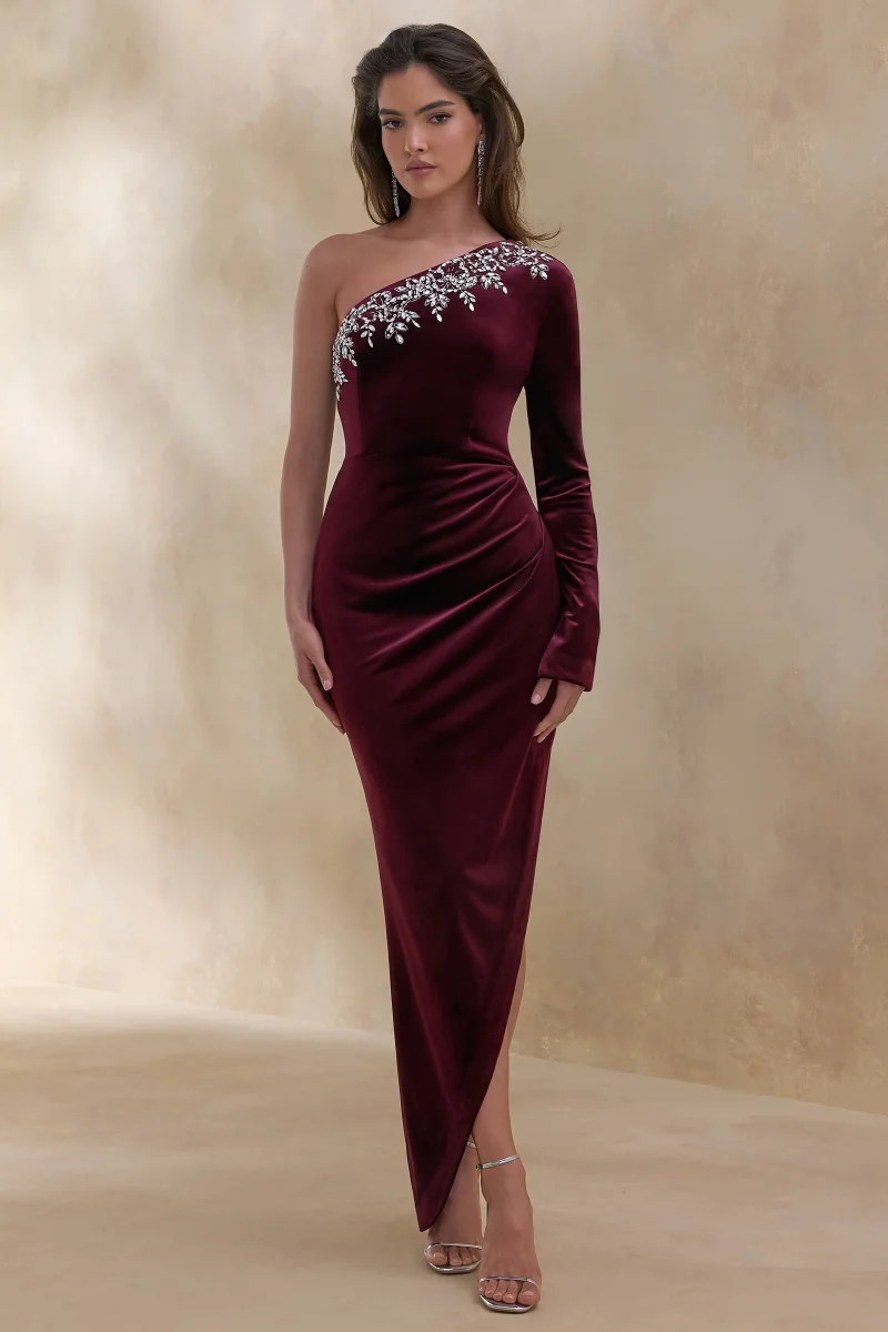 Nyssa | Vestido Midi Burdeos de Cuello Asimétrico con Adornos