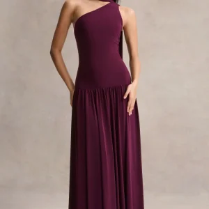 Freesia | Vestido Largo Color Ciruela con Escote Asimétrico y Detalle de Pañuelo