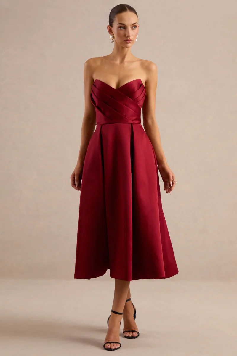 Promises | Vestido midi de satén burdeos con escote bandeau - Imagen 4