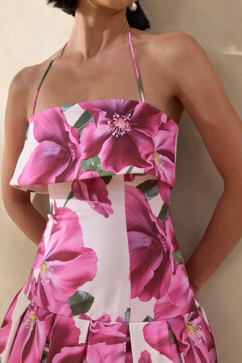 Sylina | Vestido Midi Floral Rosa Hibisco Con Escote Cuadrado Y Cintura Baja - Imagen 4