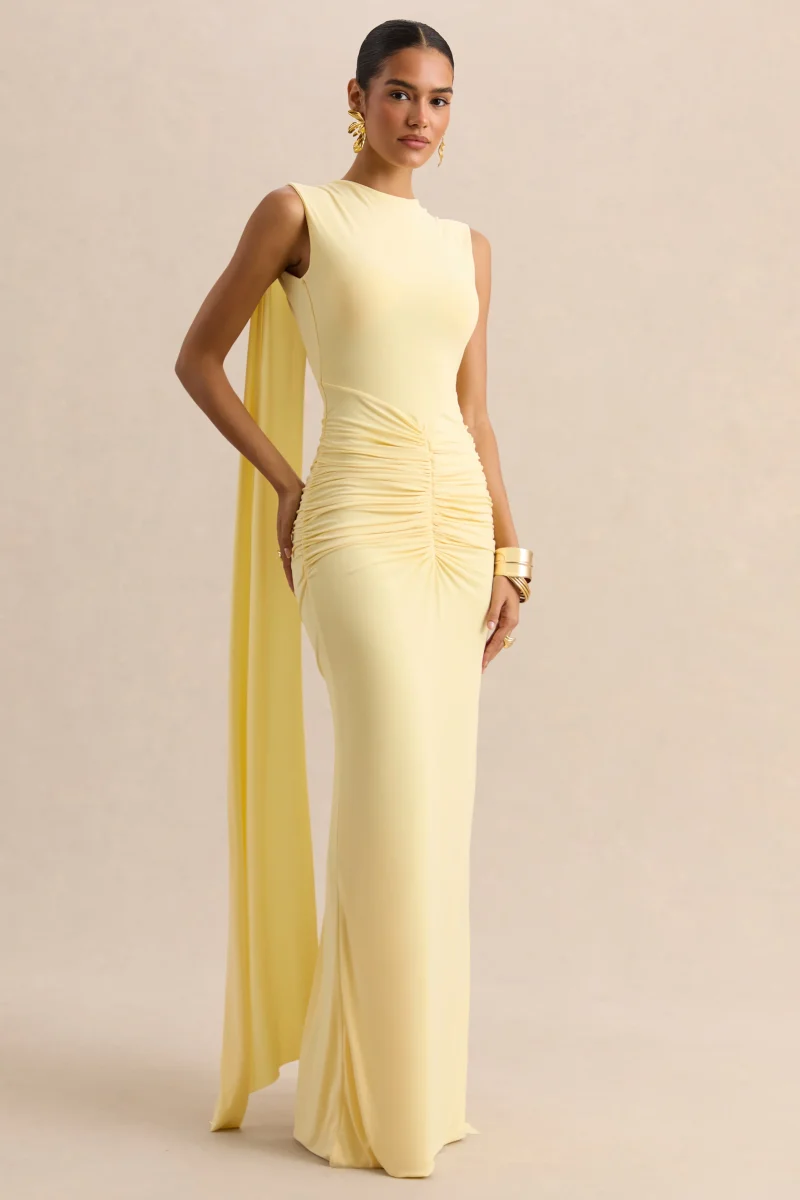 Premiere | Vestido Largo Color Limón Con Escote Barco Mangas Capa Y Espalda Abierta - Imagen 6