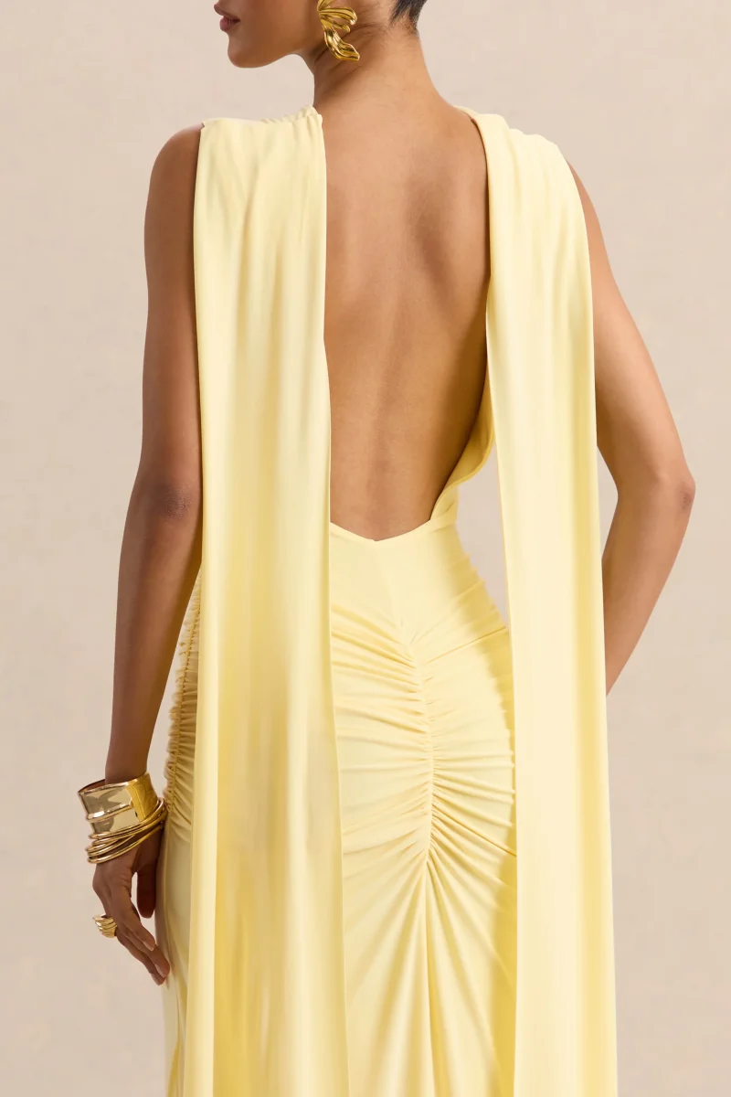 Premiere | Vestido Largo Color Limón Con Escote Barco Mangas Capa Y Espalda Abierta - Imagen 5