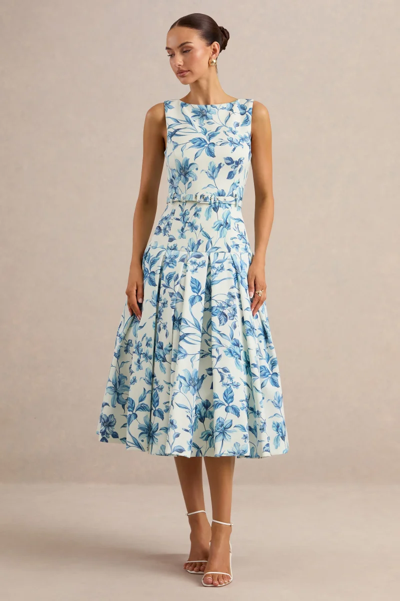 Sunnira | Vestido Midi Estampado Porcelana Azul De Crepé Con Escote Barco Y Abertura En Espalda - Imagen 4