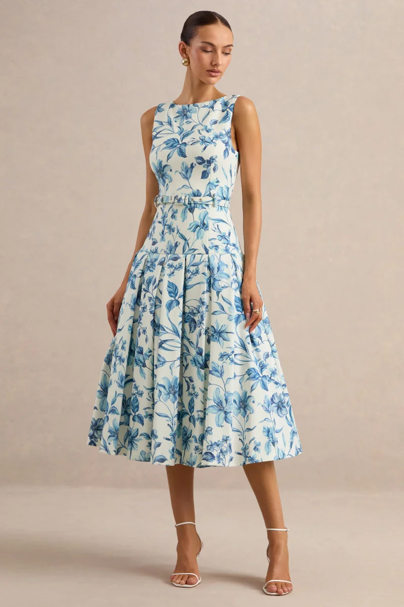 Sunnira | Vestido Midi Estampado Porcelana Azul De Crepé Con Escote Barco Y Abertura En Espalda - Imagen 6