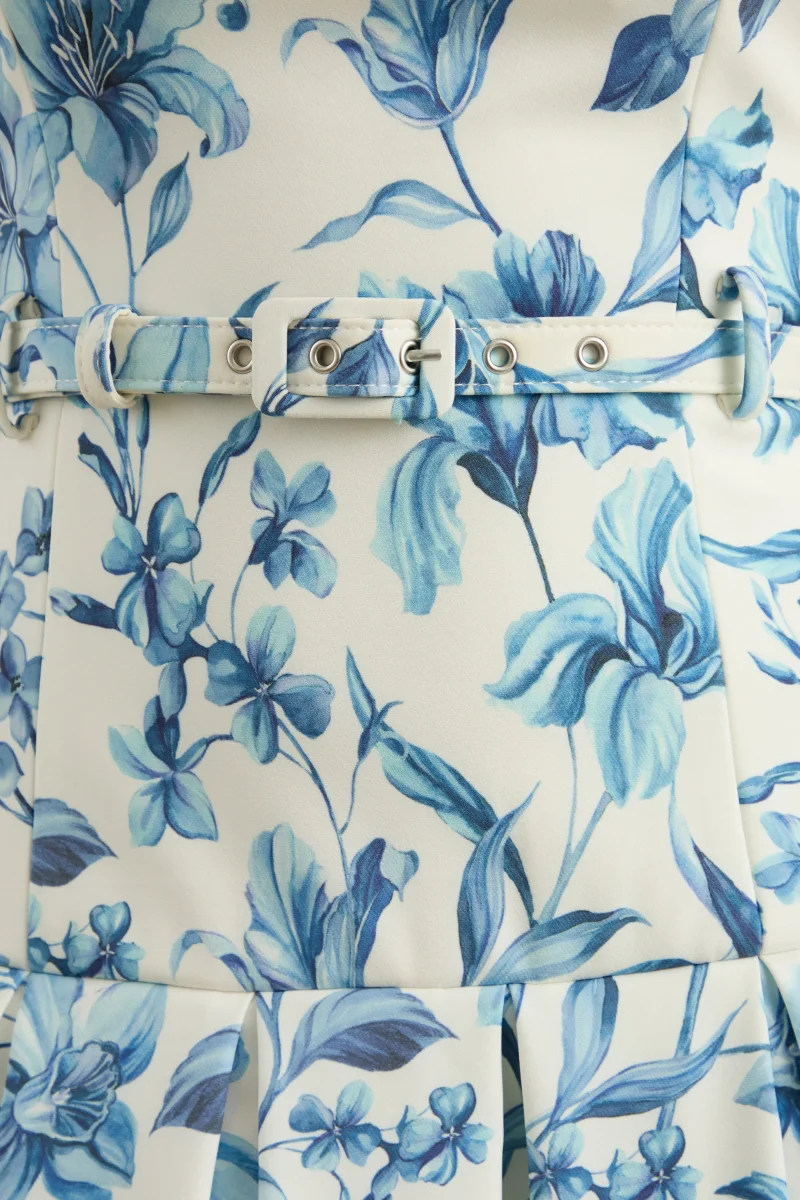 Sunnira | Vestido Midi Estampado Porcelana Azul De Crepé Con Escote Barco Y Abertura En Espalda - Imagen 7