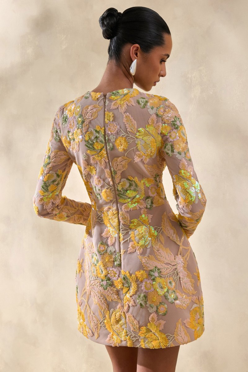 Merdia | Vestido Corto Amarillo Con Bordado Floral Y Cuello Redondo - Imagen 3