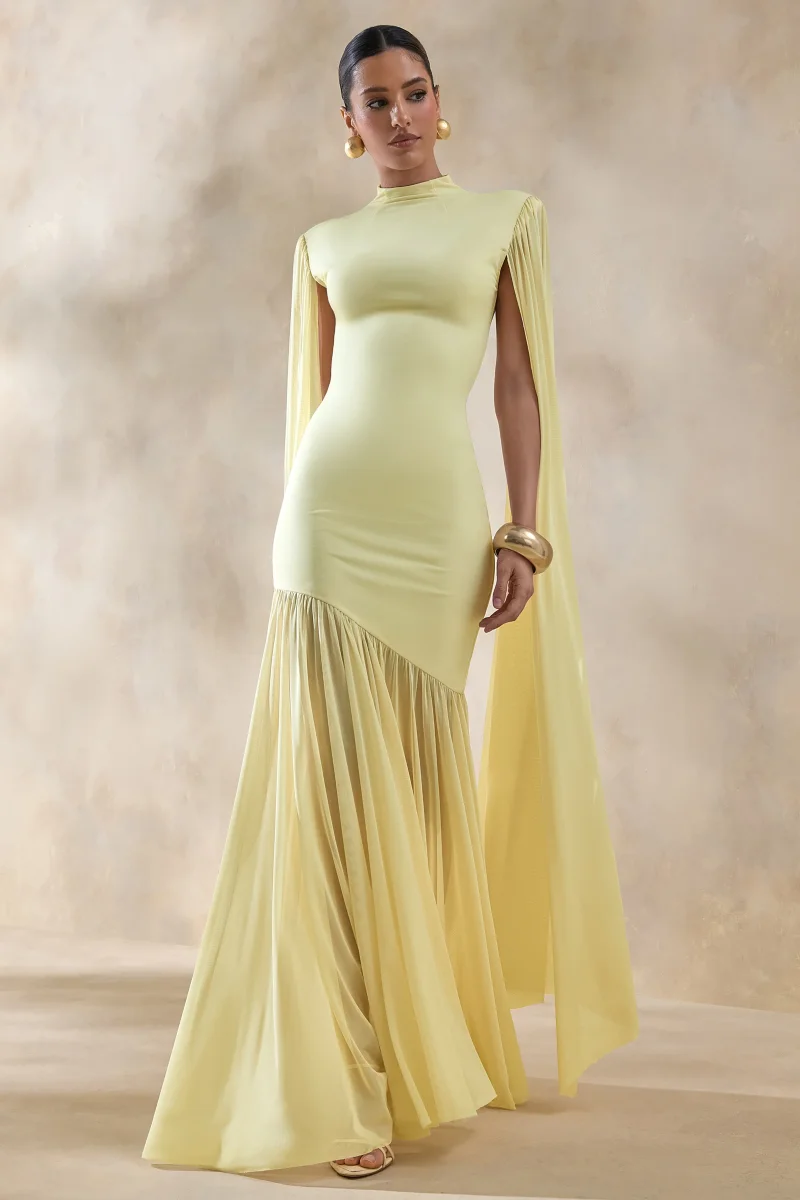 Chantelle | Vestido largo de cuello alto en amarillo limón con cintura caída y mangas tipo capa - Imagen 6