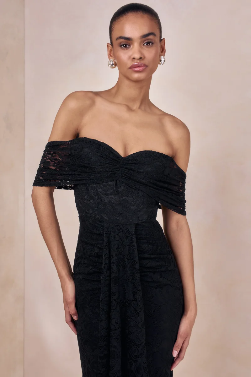Aries | Vestido Largo de encaje negro con escote bardot y detalles fruncidos - Imagen 4