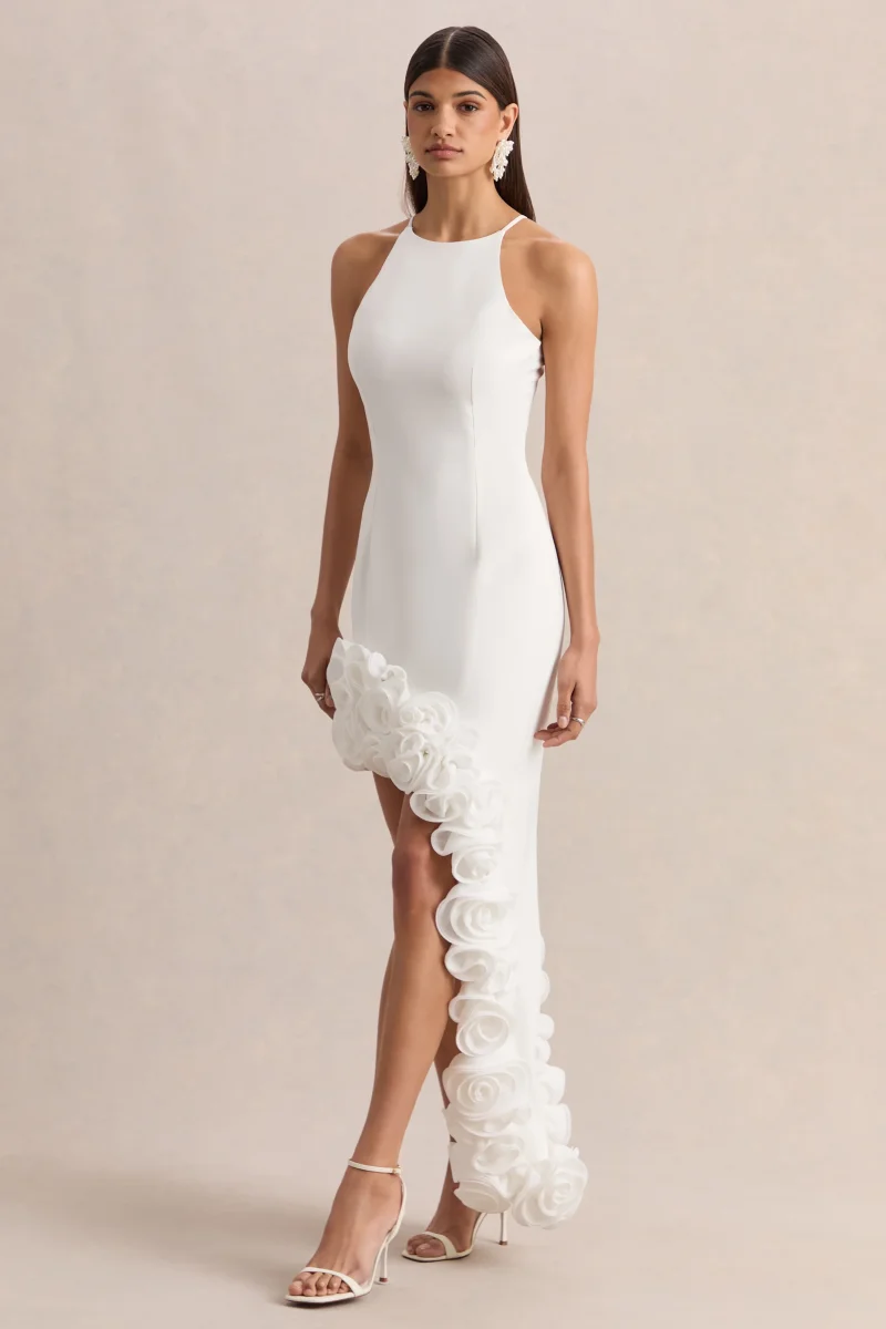 Indira | Vestido Largo Blanco Con Escote Halter Y Dobladillo Floral Asimétrico - Imagen 5