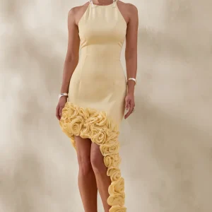 Indira | Vestido Asimétrico Color Limón Con Cuello Halter Y Bajo Floral