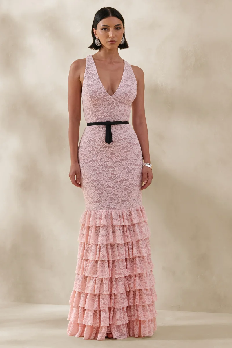 Isoria | Vestido LArgo De Encaje Rosa y Negro Con Escote Halter y Cinturón Con Lazo Ajustable - Imagen 2