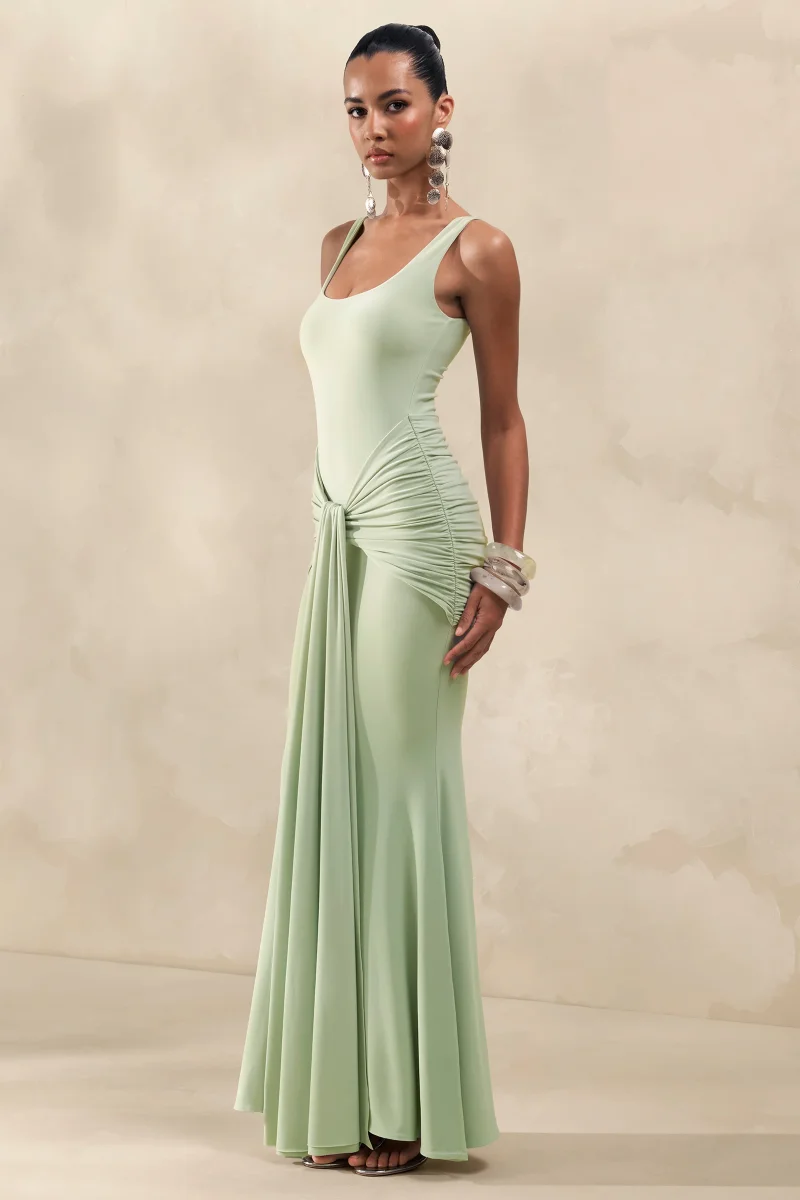 Solyra | Vestido Largo Menta De Cuello Cuadrado Con Faja Y Detalle Capa - Imagen 7