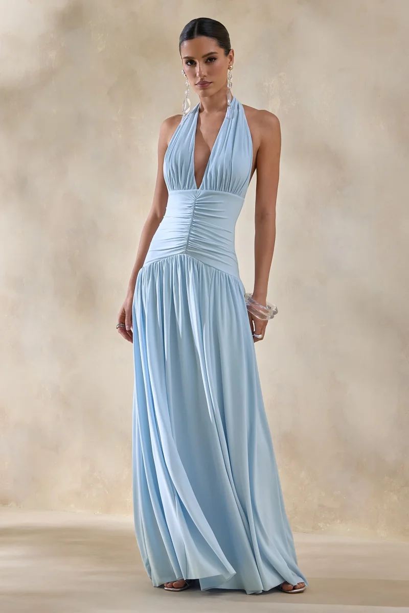 Bettina | Vestido largo azul polvo con escote profundo y detalles fruncidos