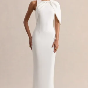 Quira | Vestido Largo Blanco Con Escote Asimétrico Y Manga Capa