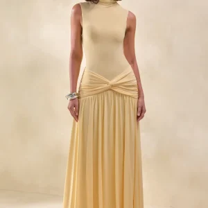 Glimora | Vestido Largo Limón de Cuello Alto con Detalle Fruncido