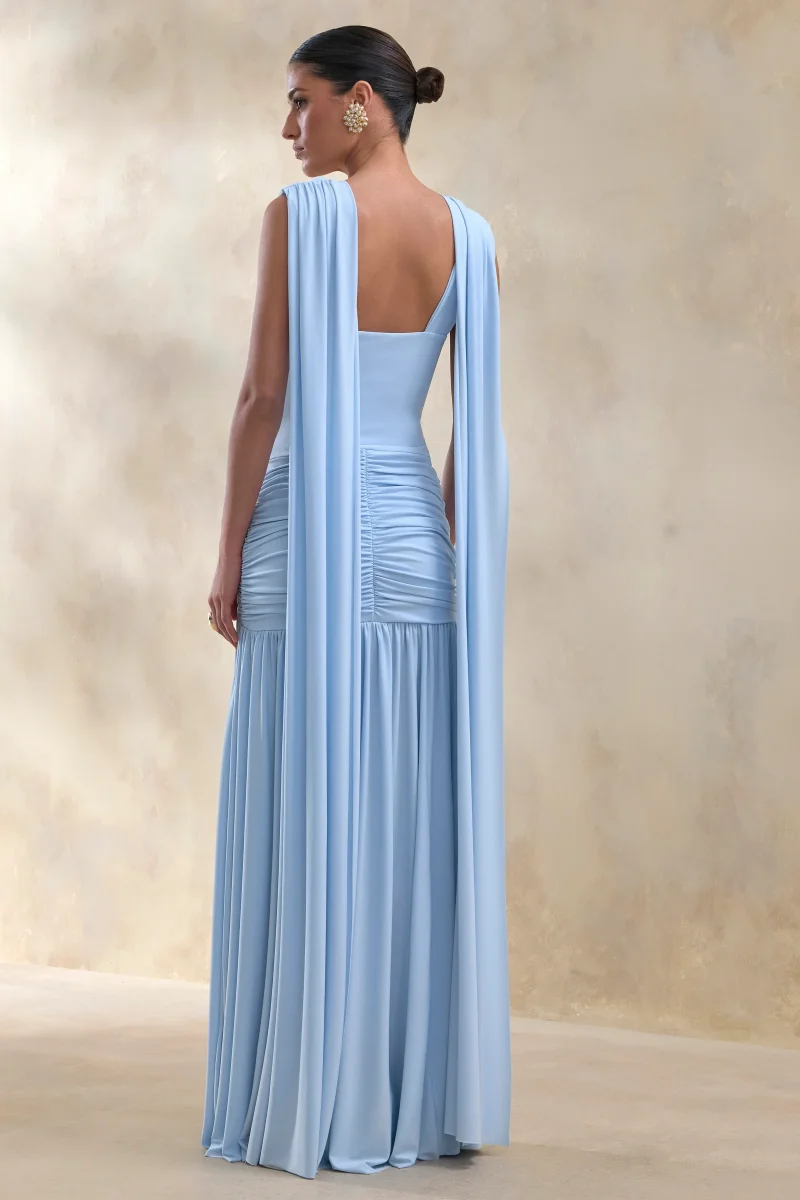 Amelisse | Vestido Largo Azul Polvo De Escote Pronunciado Con Fruncidos Y Detalle Capa - Imagen 3