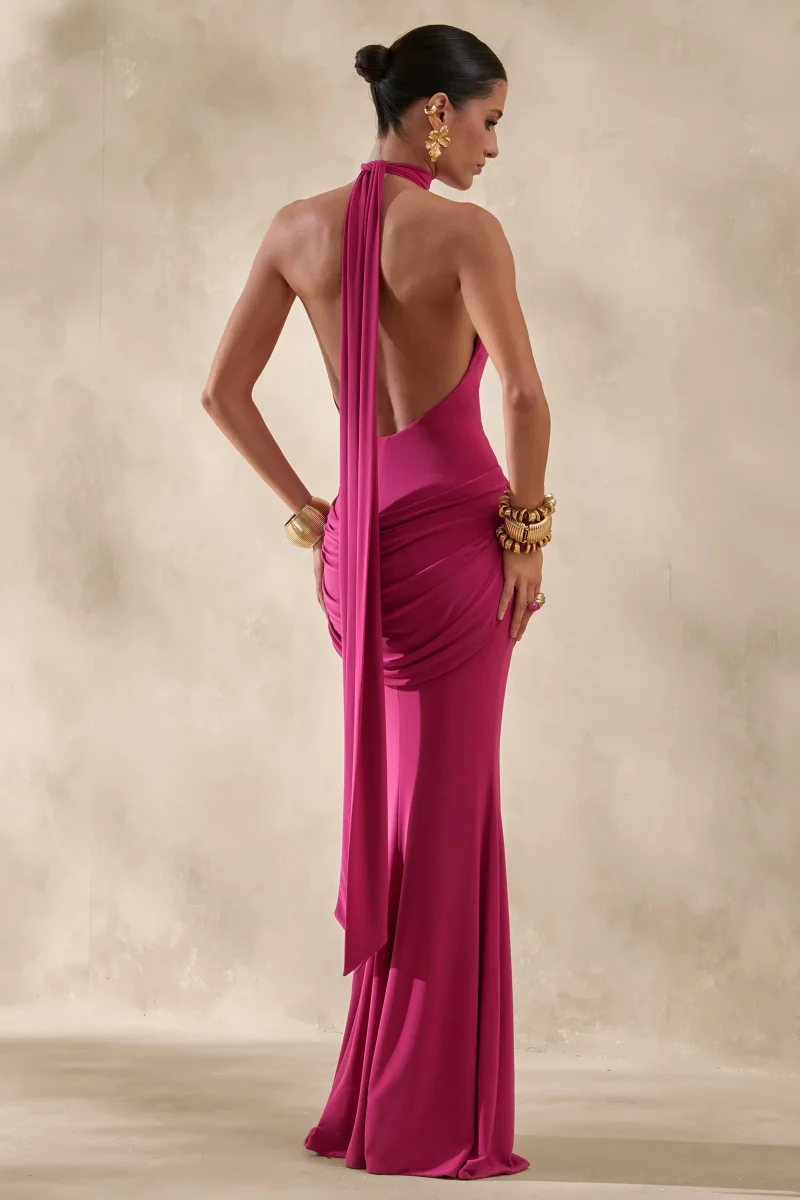 Daisy | Vestido Largo Rosa Fucsia Con Escote Halter Y Detalle Drapeado - Imagen 2