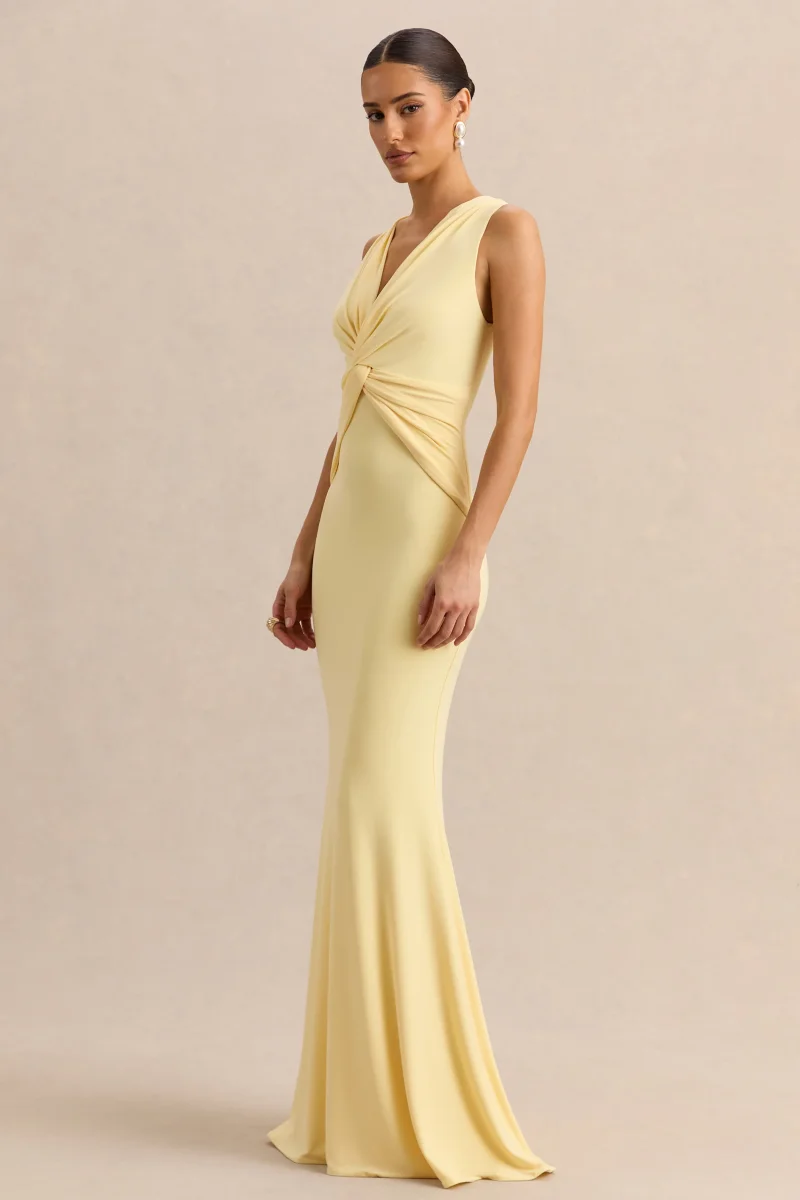 Holly | Vestido Largo Limón de Escote Pronunciado con Detalle de Torsión - Imagen 8