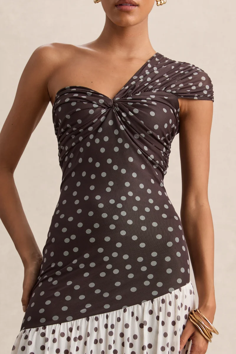 Motira | Vestido Largo Marrón De Lunares Con Escote Asimétrico Y Cintura Caída Asimétrica - Imagen 6
