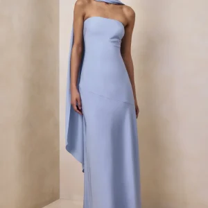 Charly | Vestido Largo Bandeau de Satén Azul pastel con Detalle de Bufanda